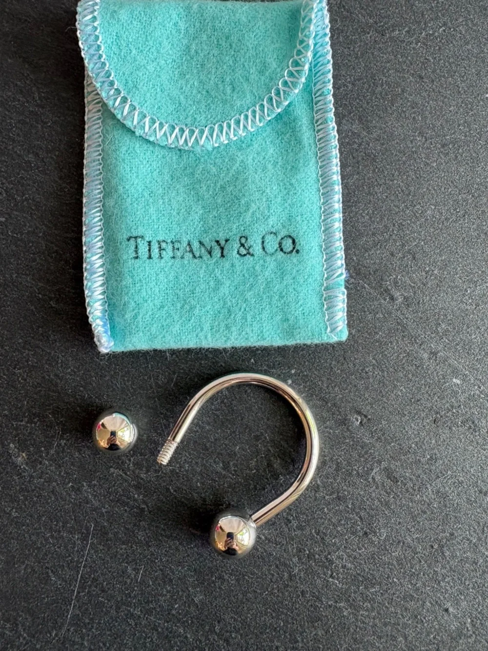 Vintage 1999 Tiffany & Co. Sterling Silver Horseshoe Screwball Keyring w/Pouch